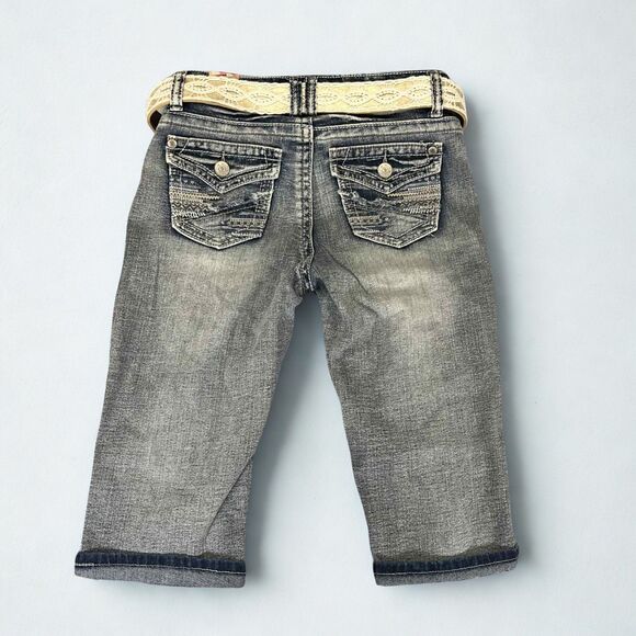 Wallflower Womens 9 Distressed Capri Jeans Lace Belt Stretch NWT Streetwear Boho - Picture 2 of 9